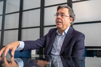 Víctor Alvargonzález en un momento de la entrevista.