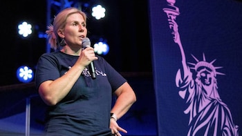 Reuniones de juntas escolares reúnen