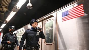 El metro de Nueva York refuerza la seguridad tras el repunte de delitos graves