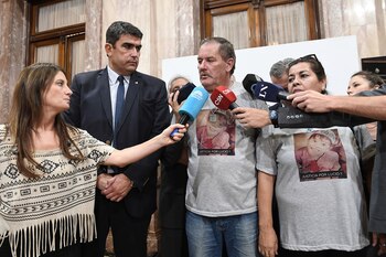 Los familiares de víctimas que