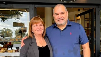 Patricia Bullrich junto al ex