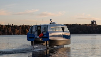 Con capacidad para 25 pasajeros,