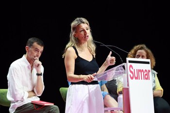La líder de Sumar, Yolanda Díaz, intrerviene en el acto central de Sevilla. A 2 de junio de 2024, en Sevilla. (Rocío Ruz./ Europa Press)