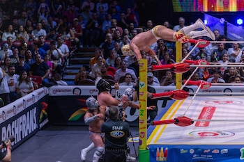 El Consejo Mundial de Lucha Libre presentó una función llena de emociones, donde las rivalidades crecieron y las estrellas de casa hicieron valer la localía. (CMLL / DIego Cedrix)