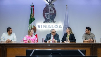 Yeraldine Bonilla deja la gubernatura interina en Sinaloa y regresa a la Secretaría General de Gobierno: Rocha Moya le toma protesta