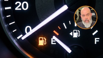 El motivo por el que no conviene apurar al máximo el depósito de combustible, según un mecánico: “Circular en reserva estropea tu coche”