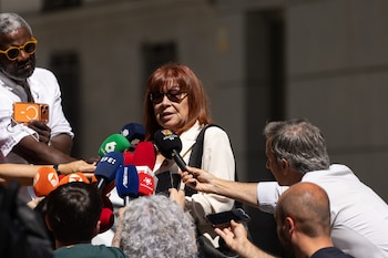 La presidenta del PSOE, Cristina Narbona, a las puertas de la Audiencia Nacional. (Jesús Hellín/Europa Press)
