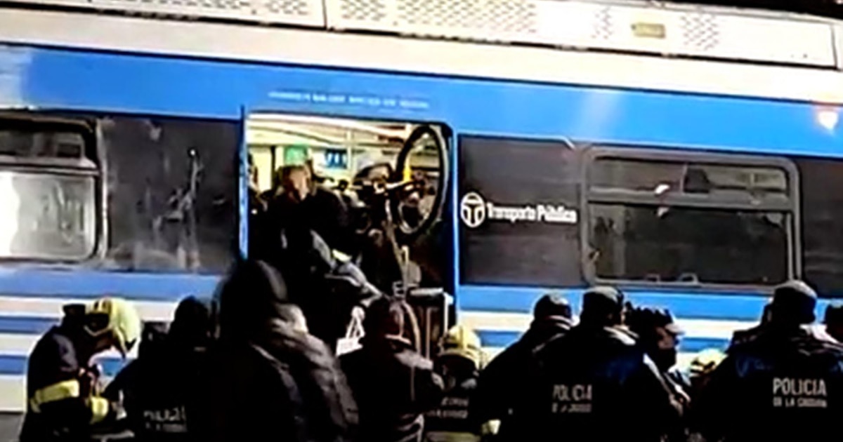 Una formación del tren Sarmiento arrolló a una mujer en la estación Liniers — Argentina