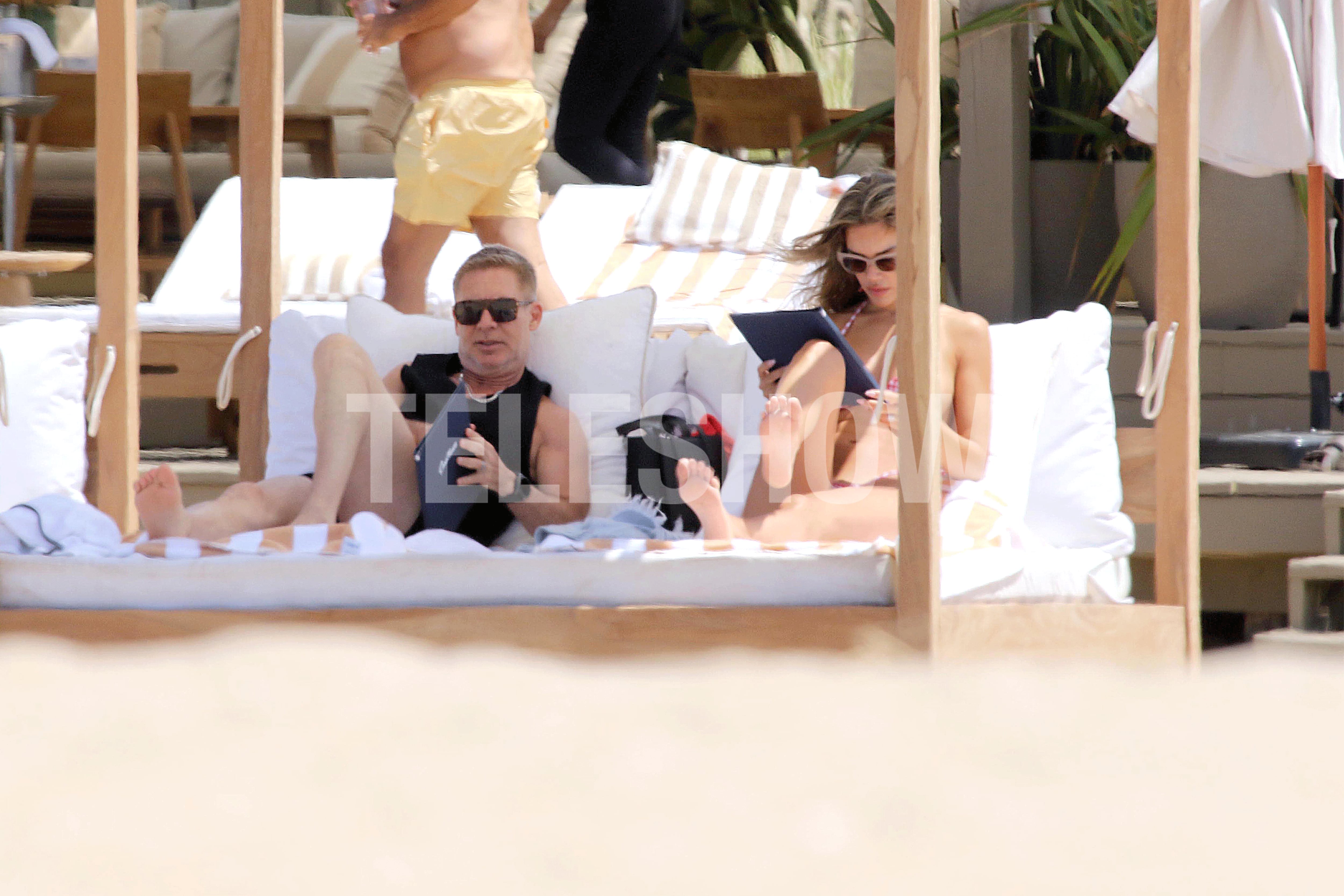 Adrián Suar y Rocío Robles disfrutan de vacaciones privadas y relajadas en Punta del Este, Uruguay