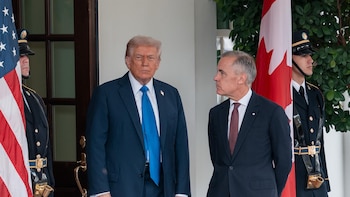 Entran en vigor los aranceles canadienses a EEUU mientras el deterioro de sus relaciones continúa