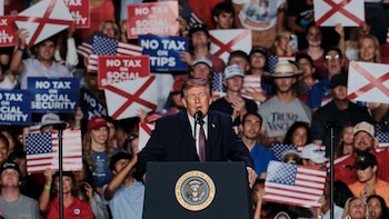 Trump presume de tasas de criminalidad bajas e inversiones industriales en Alabama antes de las midterms
