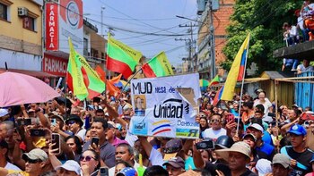 La masiva marcha convocada por María Corina Machado