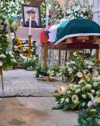 El cadete fue despedido con