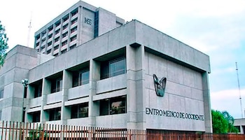 Presentan denuncia ante la FGR por muerte de tres bebés en un IMSS de Jalisco.
Crédito: La Silla Rota