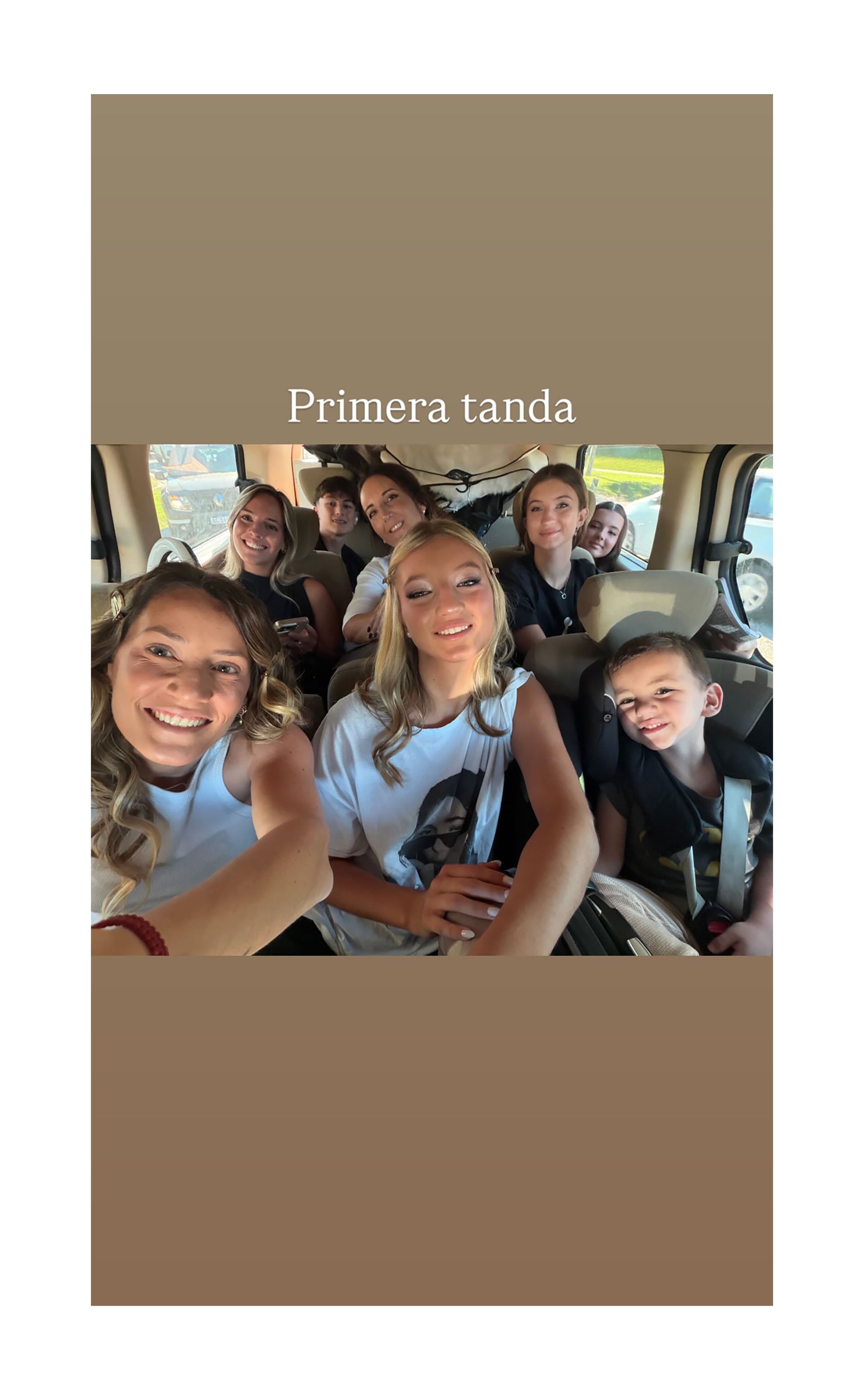 Allegra Cubero, Mica Viciconte, el pequeño Luca y amigas íntimas de la cumpleañera en marcha rumbo a la fiesta (Instagram )