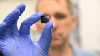 Crean un biochip programable que