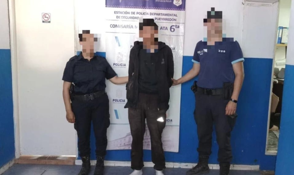 Uno de los asaltantes logró escapar, mientras que el otro, de 21 años, fue reducido y retenido por los trabajadores