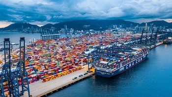 Los fletes desde Asia subieron casi 60% y encarecen las importaciones argentinas