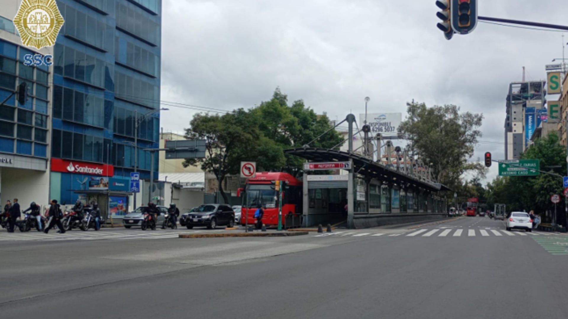 Bloqueos y accidentes en el Valle de México; Metro opera con toda su red disponible