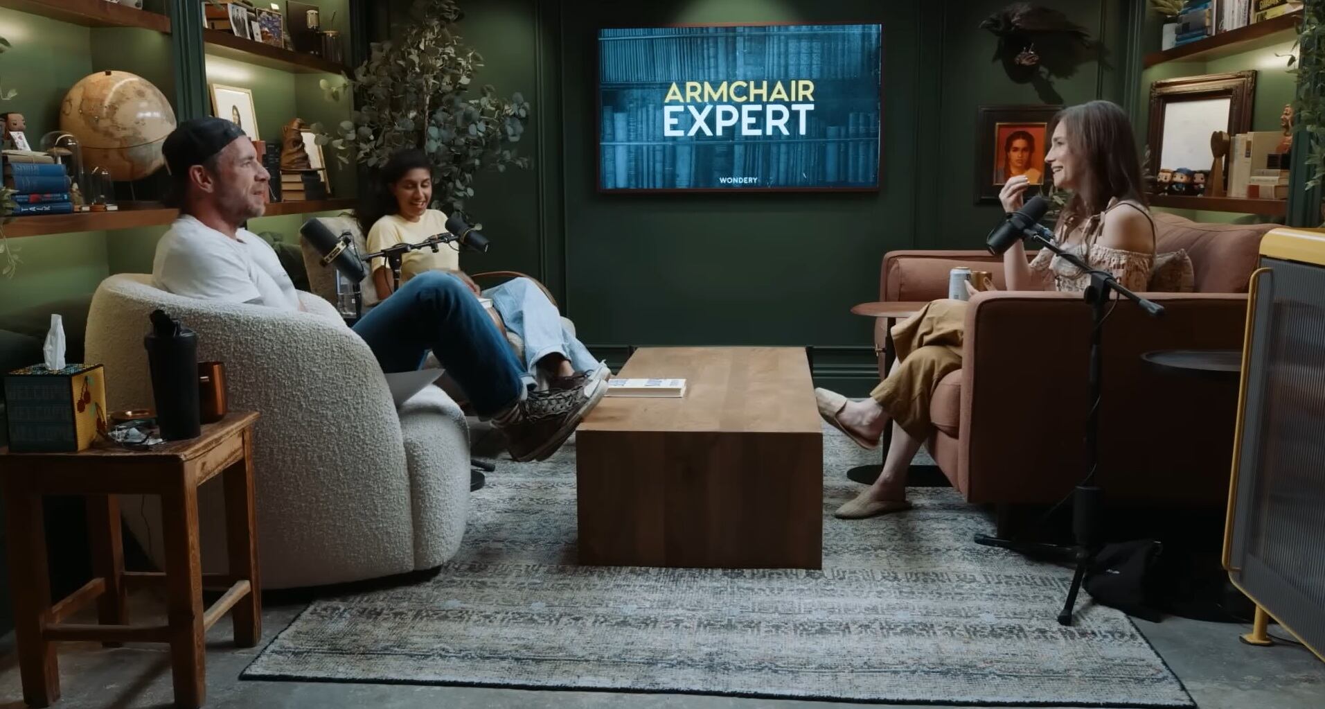 El regreso de Amanda Knox a Italia marcó un momento clave en su proceso de sanación y búsqueda de respuestas (YouTube: Armchair Expert with Dax Shepard)