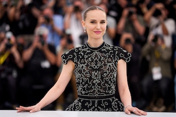 Natalie Portman contó que encontró muchas diferencias culturales entre Francia y Estados Unidos. (AP)