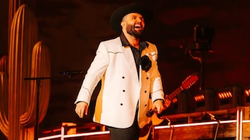 Carín León hace historia: así fue su primer concierto en La Esfera de Las Vegas: “Los sueños se cumplen”