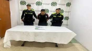 El capturado, ciudadano venezolano de 28 años, será procesado por el delito de violencia contra servidor público - crédito Policía Bucaramanga