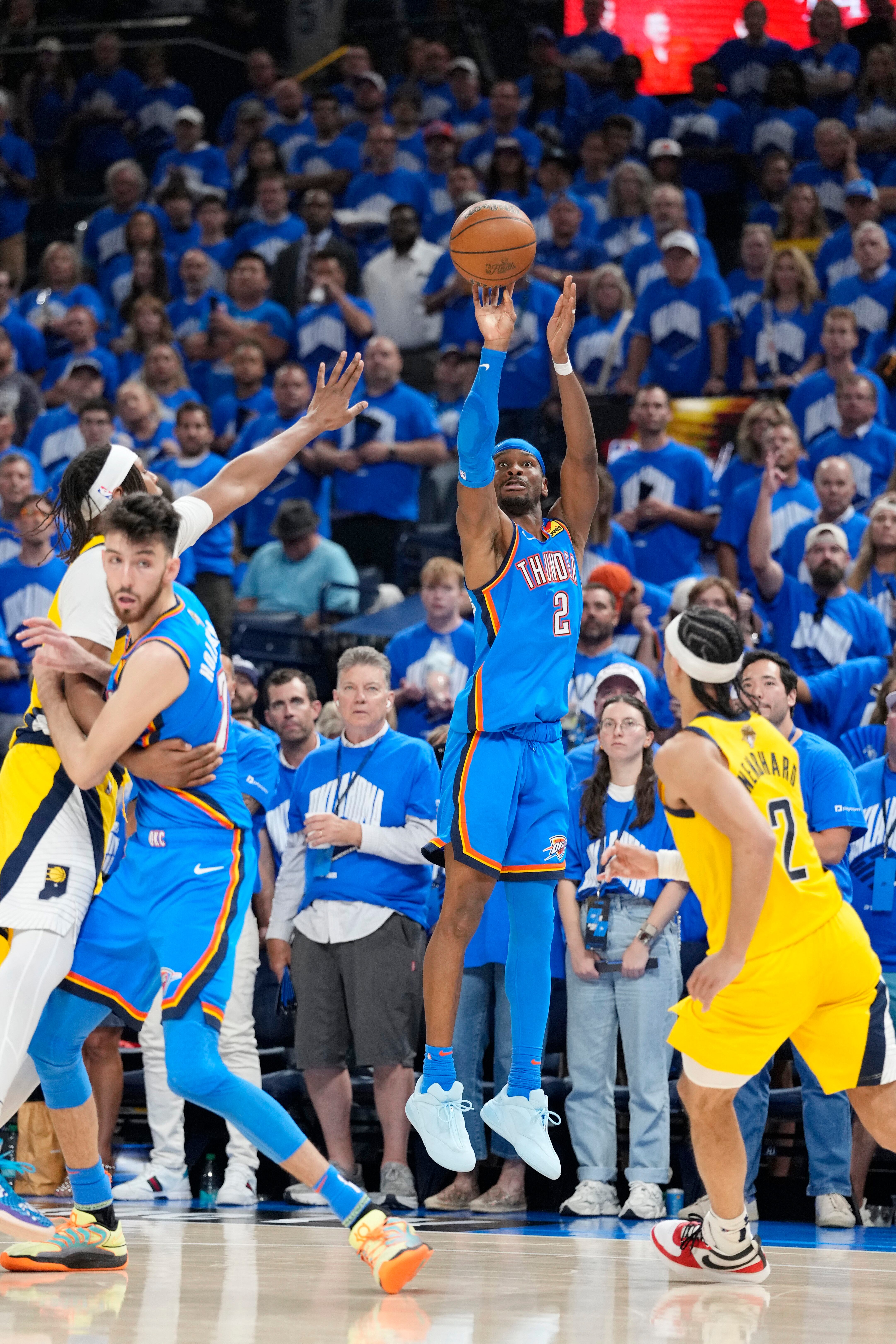 Shai Gilgeous-Alexander brilló en el Juego 7 de las Finales NBA 2025 con una actuación histórica (Mandatory Credit: Kyle Terada-Imagn Images)