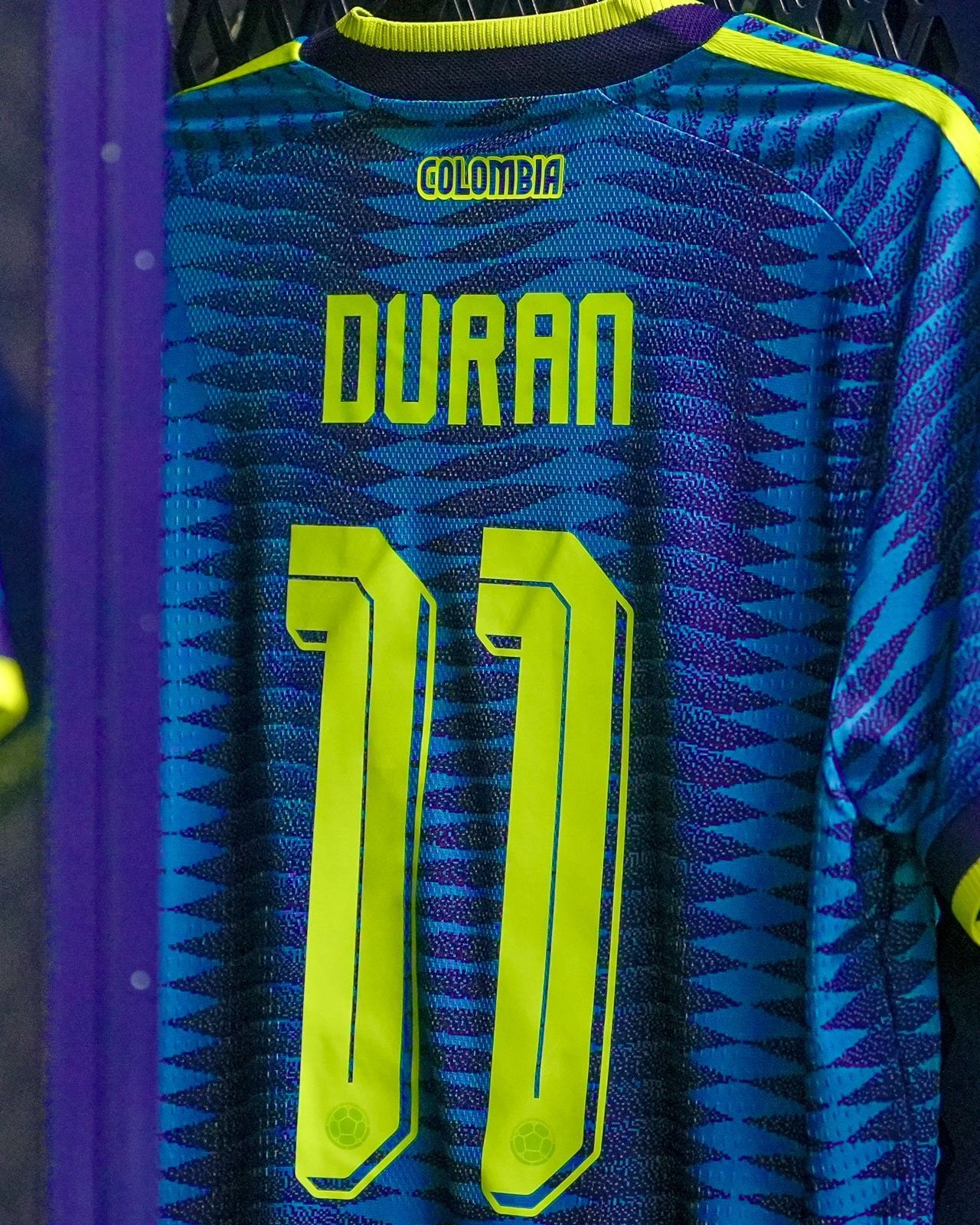 La selección Colombia volverá a jugar con camiseta suplente en su partido frente a Paraguay - crédito FCF