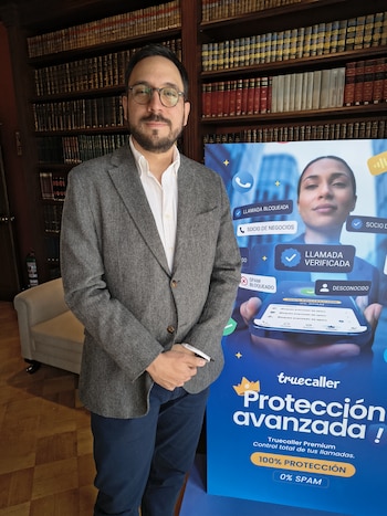 Nicolás Vargas, Country Manager, advierte que el número de teléfono se ha vuelto una “segunda cédula” y explica que la facilidad con la que circulan los datos personales convierte a cualquier usuario en potencial objetivo de llamadas fraudulentas - crédito Infobae