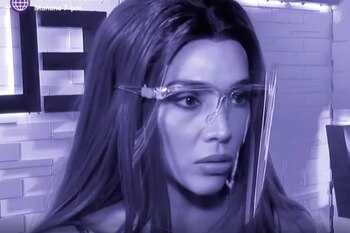 Vania Bludau es cuestionada por