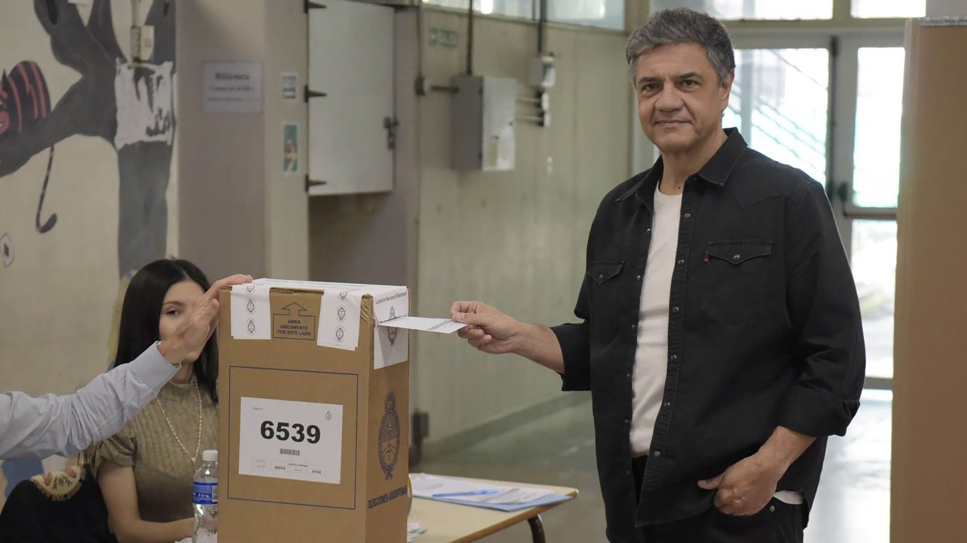 El jefe de Gobierno porteño reclamó priorizar el tratamiento del proyecto de Ficha Limpia por encima de la discusión sobre las elecciones primarias.