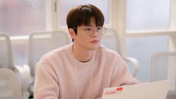 ‘Out of time’ de Seo In Guk se convierte en la canción de K-pop más famosa en iTunes Argentina hoy