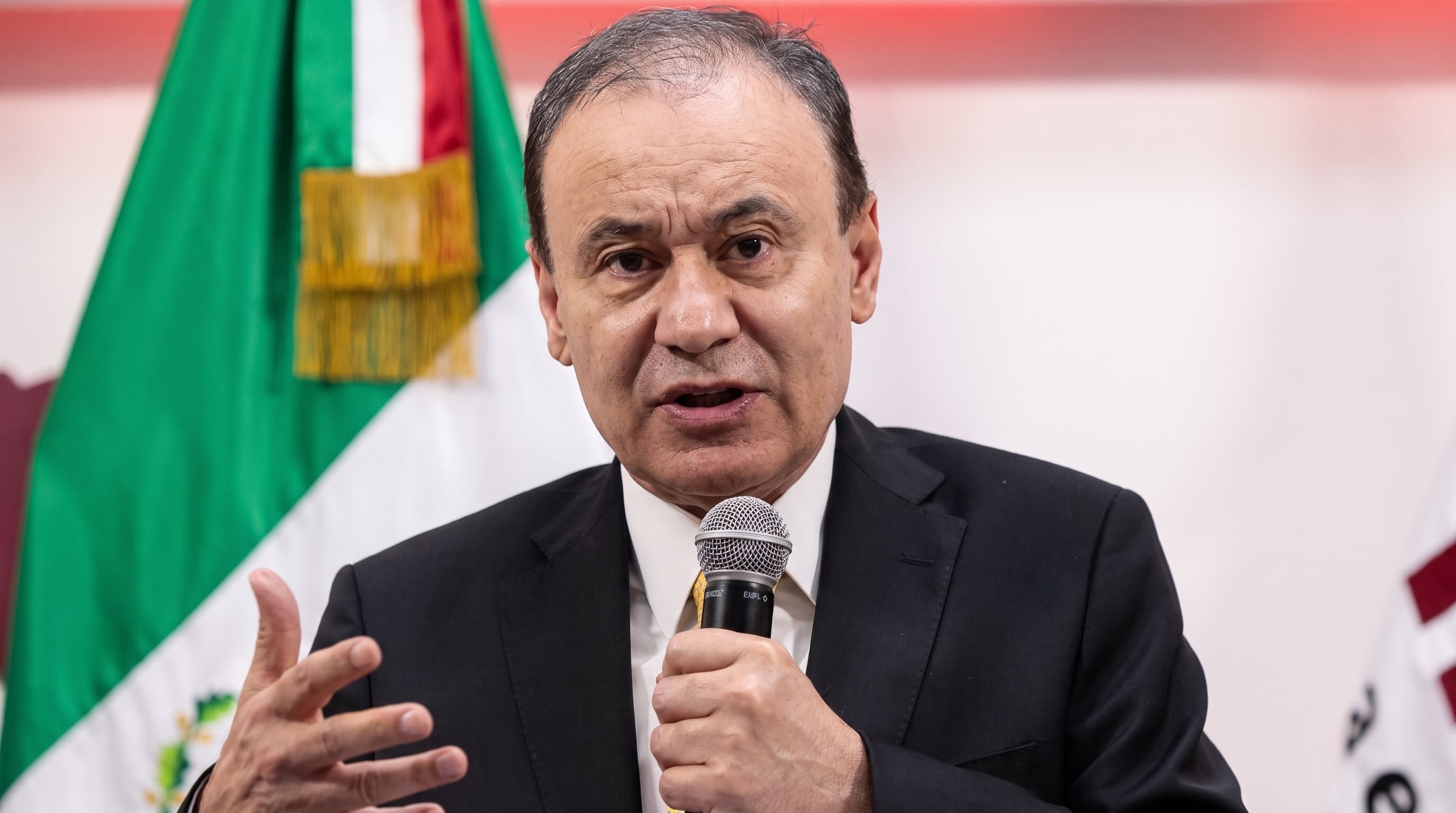 El gobernador de Sonora, Alfonso Durazo, salió en defensa del gobierno de Claudia Sheinbaum.