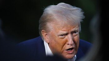 Trump indulta a una decena