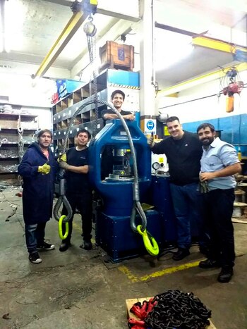 Parte del personal de CyE