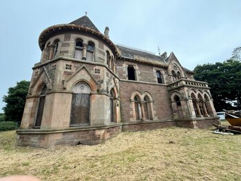 a majestuosa mansión The Elms