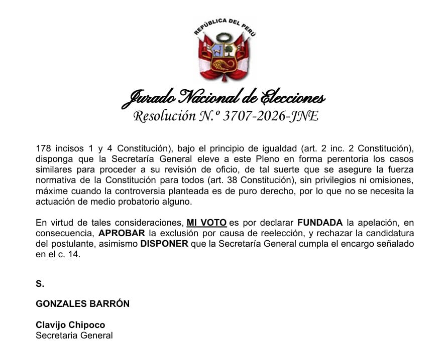 Un documento del Jurado Nacional de Elecciones de Perú declara fundada la apelación para excluir a un postulante por causa de reelección.