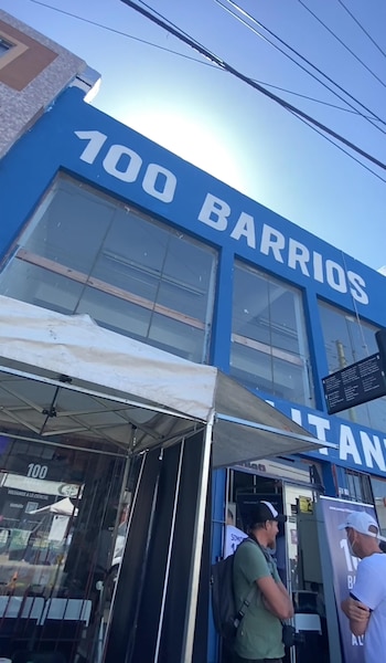 100 Barrios está integrada por