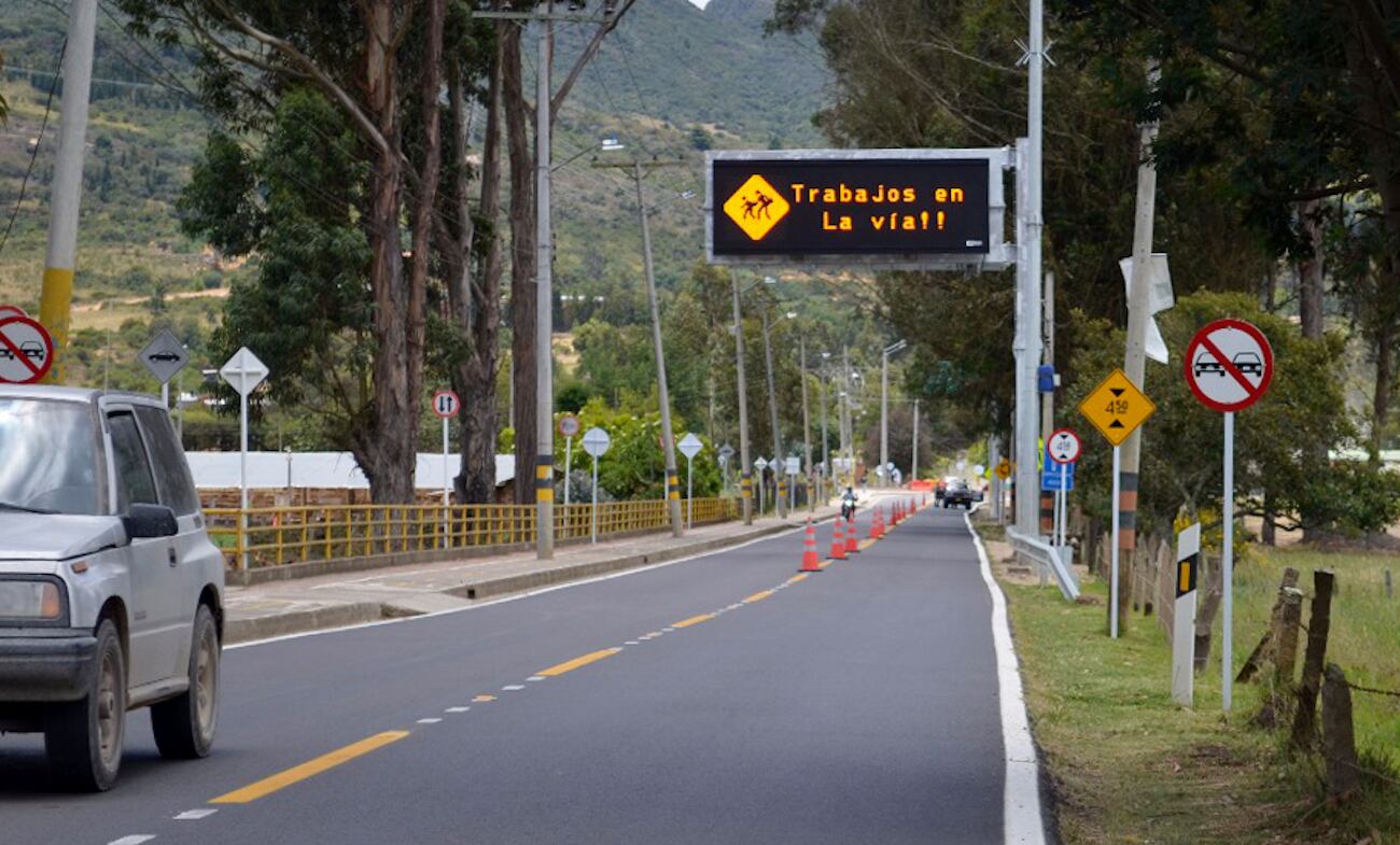 Más de 10 millones de vehículos transitan por las carreteras colombianas en Semana Santa, con una alta exigencia por lluvias y cierres viales - crédito Invías