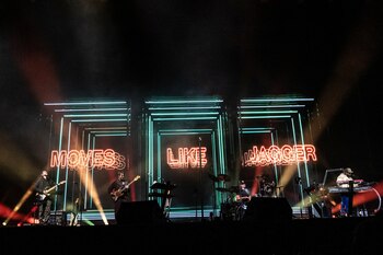 Californian artists Maroon 5 perform