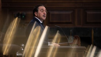 El PP acusa a Albares