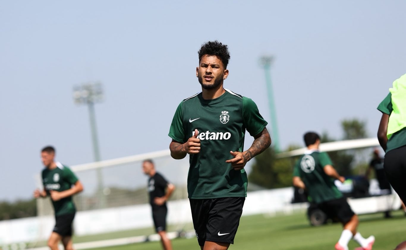La reacción de Suárez refleja la presión que enfrenta para consolidarse como titular después del fracaso de la selección Colombia en el Mundial de 2026-crédito @SportingCP/X