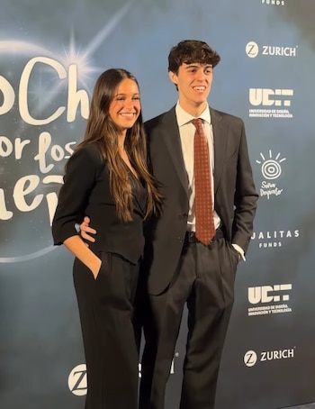 Primer posado de Ana Martín