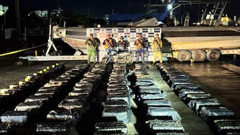 La operación del Batallón de Infantería de Marina No. 13 impidió la comercialización de más de 7,6 millones de dosis. (prensa Armada de Colombia)
