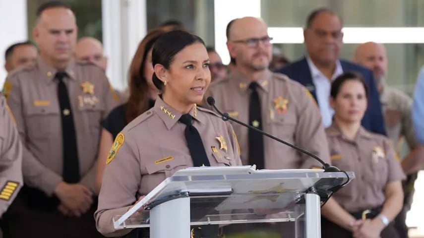 Miami-Dade acelera la contratación de 150 agentes para blindar la seguridad vecinal