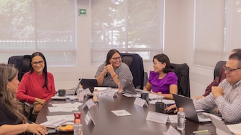 Altos mandos de Morena revisan listas de aspirantes para 2027, aseguran se trata de un proceso transparente