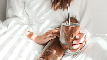 Los mates y termos están