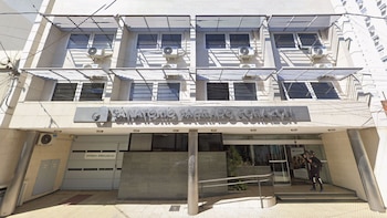 Detuvieron en Santa Fe a un pediatra acusado de abusar sexualmente de la madre de una paciente