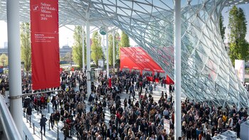 Este año el Salone del mobile conto con más de 2.418 expositores de todo el mundo y los pabellones especiales del año fueron Euroluce, Workplace 3.0 y S.Project. (Crédito: Prensa Salone del mueble)